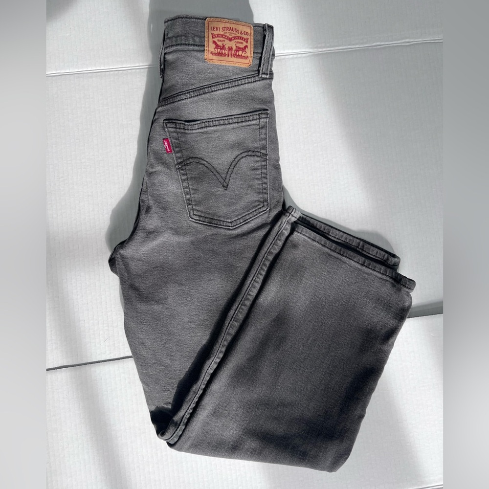 Levi's Women's High Rise Jeans - Dark Gray